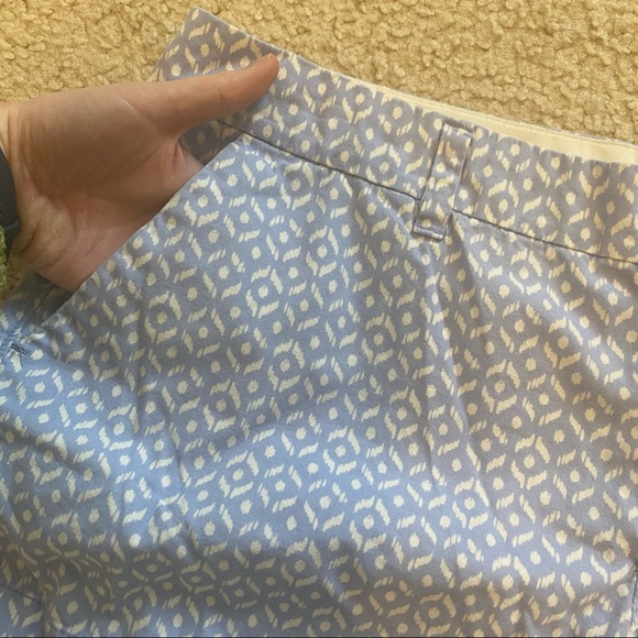Old Navy Periwinkle with White Design Cloth Shorts - Picture 6 of 7